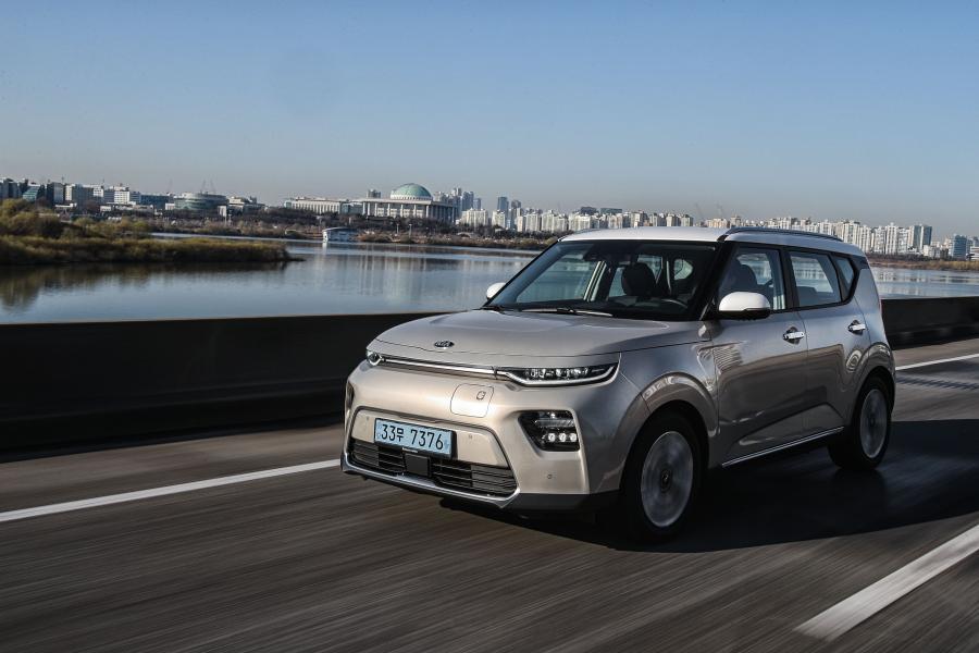  Kia Soul EV (SK3) 2019 года  (KR) (фото 6 из 35)